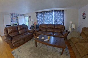 1310 N 10th St in Manhattan, KS - Building Photo