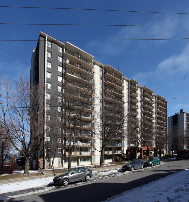 20 & 72 Gamble in Toronto, ON - Building Photo - Building Photo