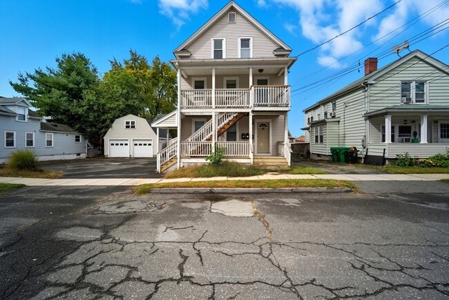15 Gilmore St