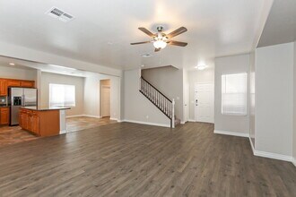 7113 Mercurio Ave in Las Vegas, NV - Foto de edificio - Building Photo