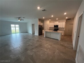 3868 Treasure Oak Wy in Ft. Myers, FL - Building Photo - Building Photo