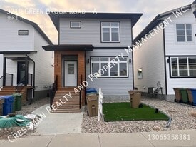 3218 Green Brook Rd in Regina, SK - Building Photo