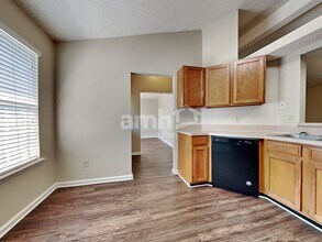 2175 Hovington Cir E in Jacksonville, FL - Building Photo - Building Photo