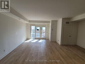 16 Melbourne Ave in St Catharines, ON - Building Photo - Building Photo