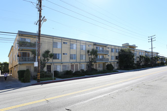 Culver Apartments in Los Angeles, CA - Building Photo - Building Photo