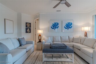 2135 Arielle Dr in Naples, FL - Building Photo - Building Photo