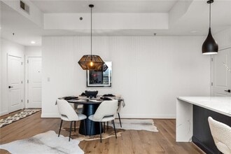 270 17th St NW in Atlanta, GA - Building Photo - Building Photo