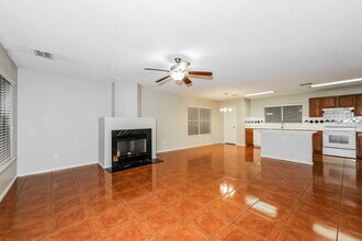 309 Teakwood Ln in Cedar Hill, TX - Building Photo - Building Photo
