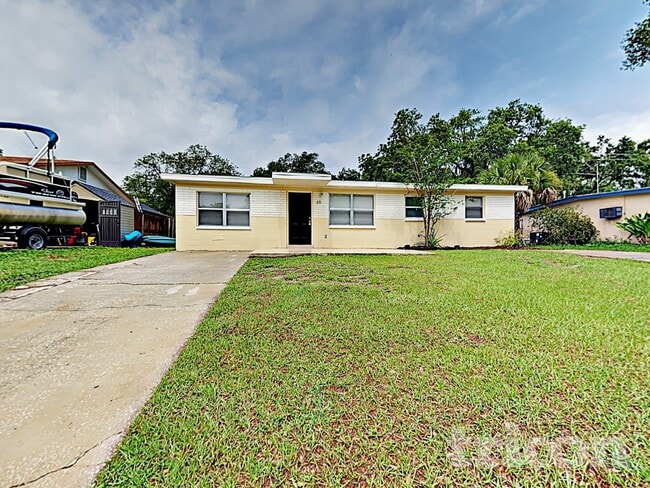 property at 651 12th Ave N