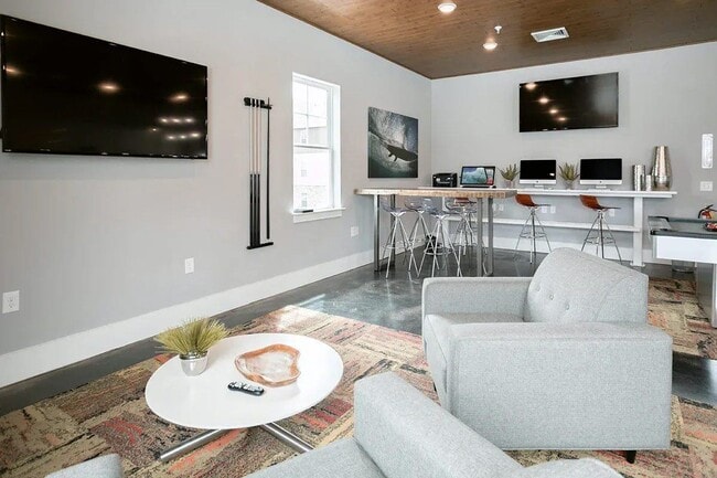 Mountain View in Asheville, NC - Building Photo - Building Photo