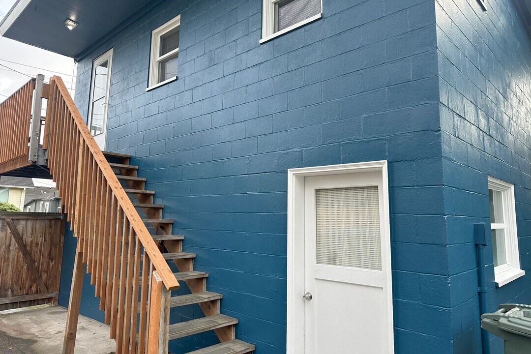2505 Baker Ave in Everett, WA - Building Photo
