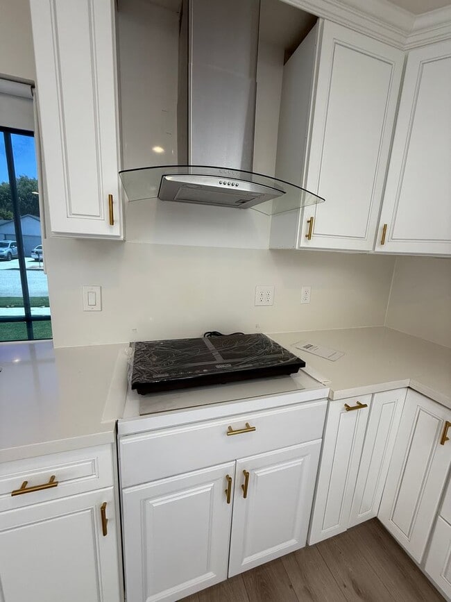 3587 Sweetwood St in Simi Valley, CA - Building Photo - Building Photo