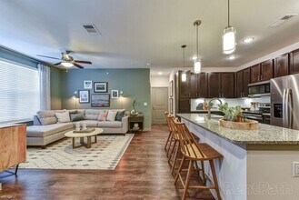 329 E Colorado Blvd, Unit ID621009 in Dallas, TX - Building Photo - Building Photo