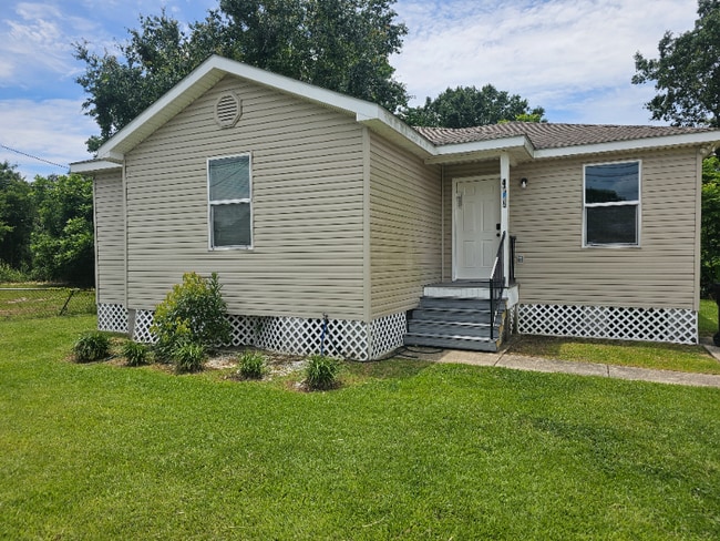 property at 4416 Rhodes Dr