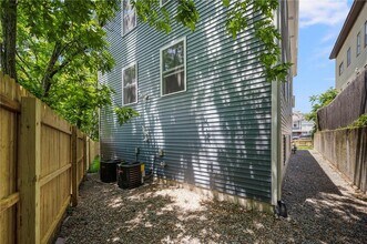 284 High St in Woonsocket, RI - Building Photo - Building Photo