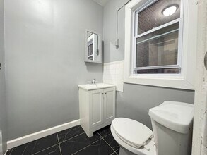 39 Shepard Ave, Unit 11 in East Orange, NJ - Foto de edificio - Building Photo