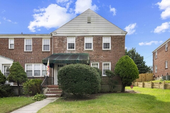 property at 1728 Aberdeen Rd