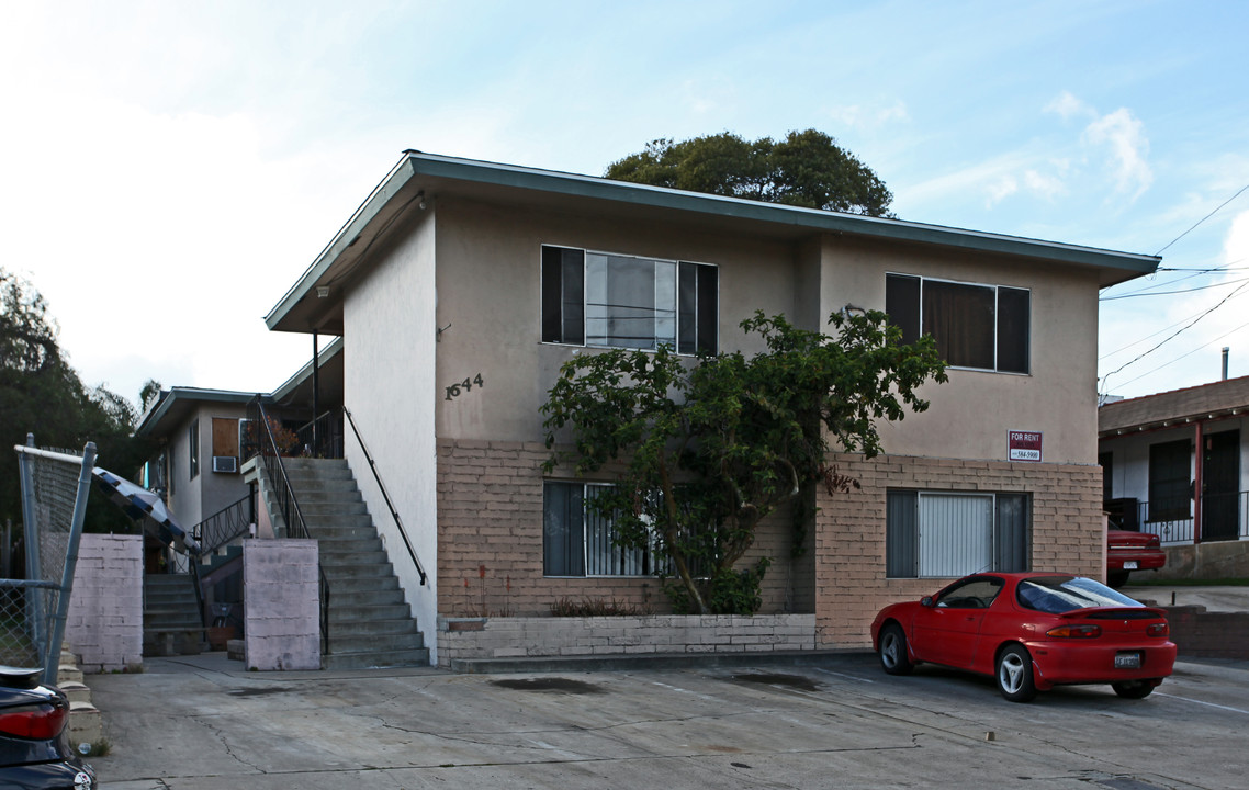 1644 Grove St in San Diego, CA - Building Photo