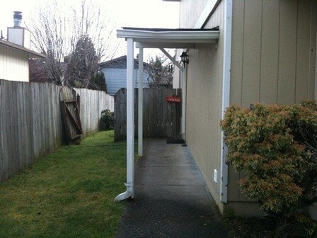 3926 Edgewood Dr in North Bend, OR - Building Photo - Building Photo