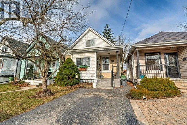 property at 84 E 24th St