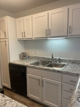 Haywood Pointe Apartments in Greenville, SC - Building Photo - Building Photo