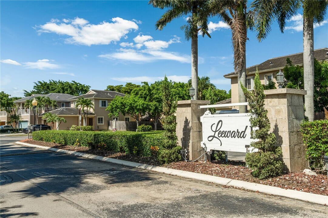 383 NE 34th Terrace in Homestead, FL - Building Photo