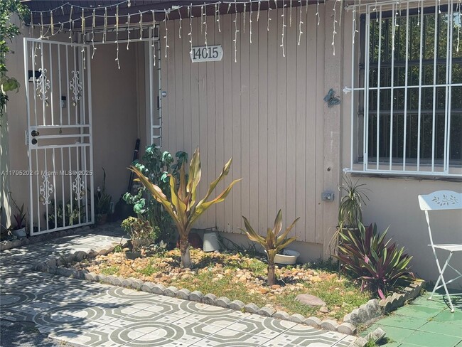 property at 14015 SW 55th St
