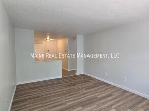 20 Tall Pines Dr in Lewiston, ME - Building Photo - Building Photo