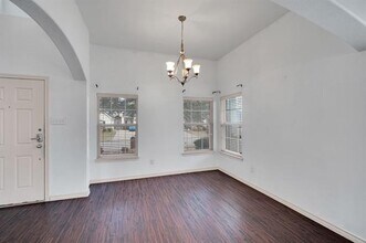 104 Harvest Hill Ln in Red Oak, TX - Building Photo - Building Photo