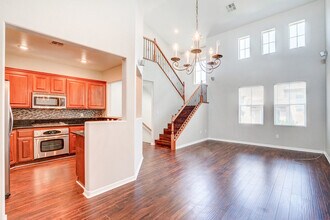 11422 Belmont Lake Dr in Las Vegas, NV - Building Photo - Building Photo