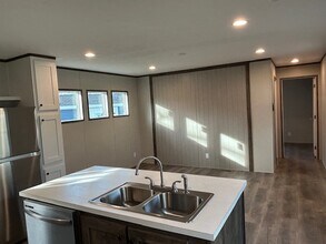 Parkwood in Winston-Salem, NC - Building Photo - Building Photo