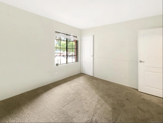 12059 Alta Carmel Ct in San Diego, CA - Building Photo - Building Photo