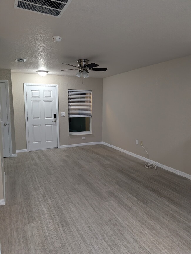 2137 SW Fort King St in Ocala, FL - Building Photo - Building Photo