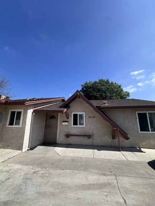 1405 Skyline Dr in Lemon Grove, CA - Building Photo