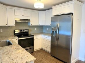 1321 Worcester Rd in Framingham, MA - Building Photo - Building Photo