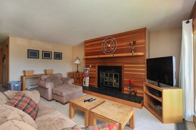 91300 Ryan Gulch Rd in Silverthorne, CO - Foto de edificio - Building Photo