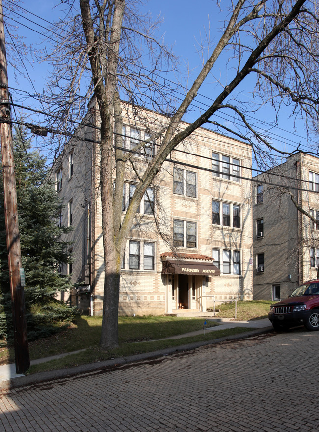 Parker Arms in Pittsburgh, PA - Building Photo - Building Photo