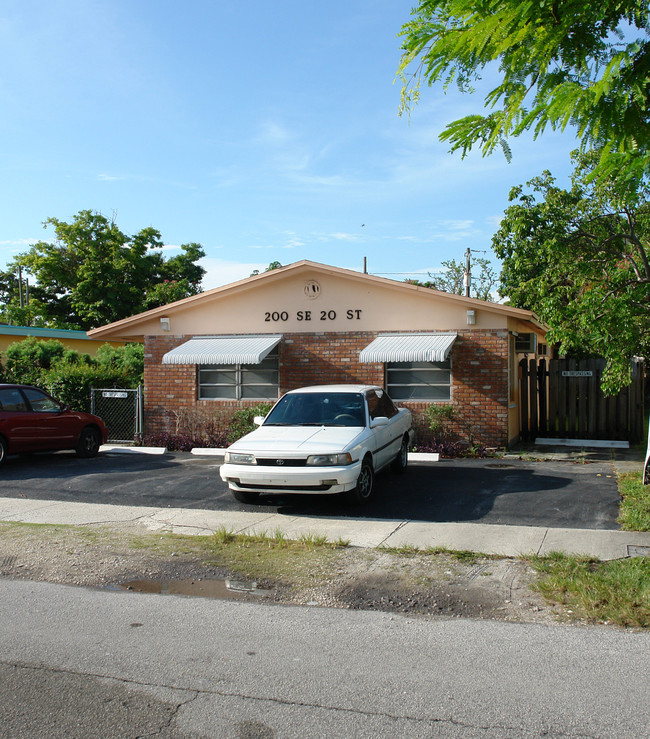 200 SE 20th St in Fort Lauderdale, FL - Building Photo - Building Photo