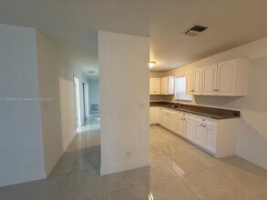 3440 NW 4th St in Fort Lauderdale, FL - Building Photo - Building Photo