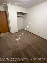 109 E Mitchell Ave in Appleton, WI - Building Photo - Building Photo