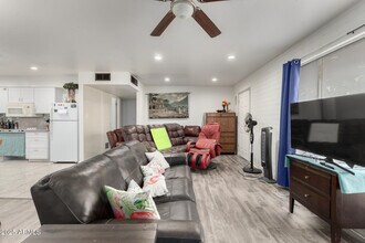 12228 N Hacienda Dr in Sun City, AZ - Building Photo - Building Photo