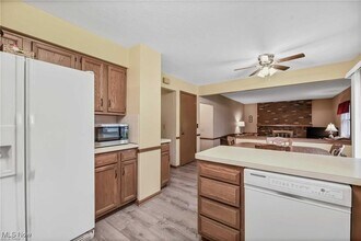 7658 Hidden Valley Ln in Parma, OH - Building Photo - Building Photo