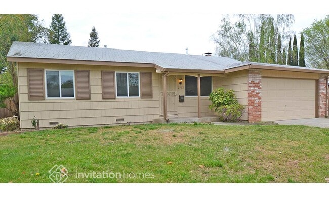 2432 El Rocco Way