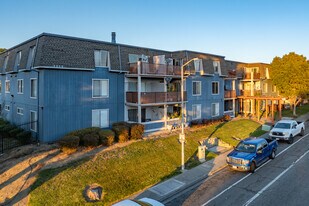 1455 N Camino Alto in Vallejo, CA - Building Photo