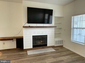 1708 Lake Shore Crest Dr in Reston, VA - Building Photo - Building Photo