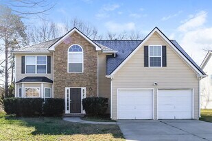 335 Elma Marie Ct in Locust Grove, GA - Building Photo