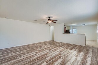 208 Isabel Ln in Kyle, TX - Building Photo - Building Photo