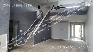 2569 Greenside Dr in Beavercreek, OH - Building Photo - Building Photo