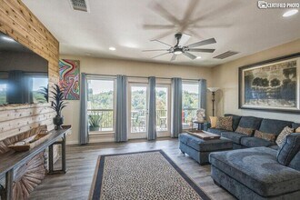 505 Heron Dr in Austin, TX - Building Photo - Building Photo