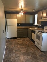 6046 S 4000 W in Kearns, UT - Building Photo - Building Photo